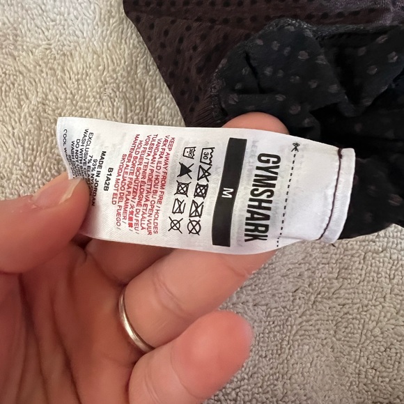 Brand new Gymshark seamless set. - Picture 3 of 9